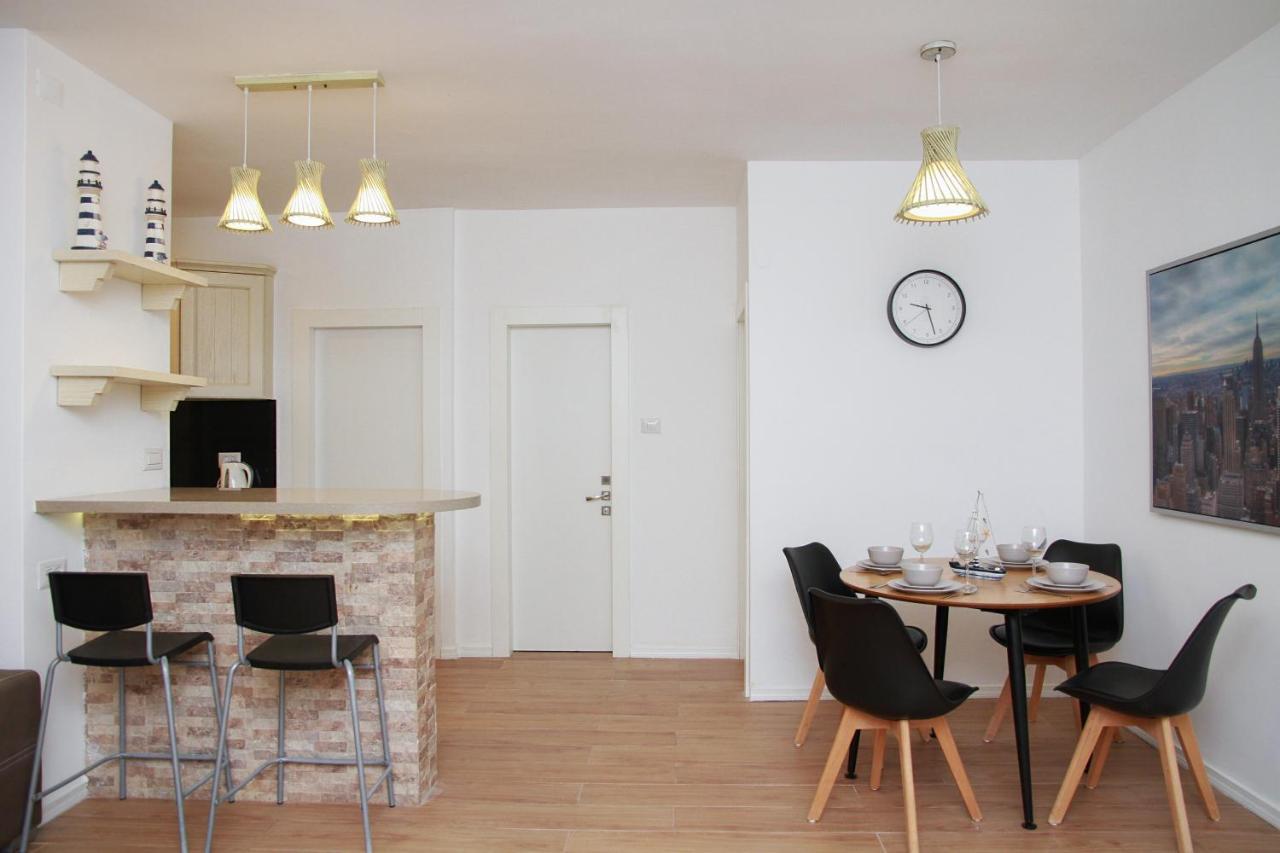 Apartments4You Betti Бат-Ям Экстерьер фото