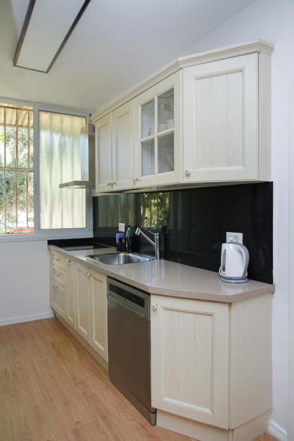 Apartments4You Betti Бат-Ям Экстерьер фото