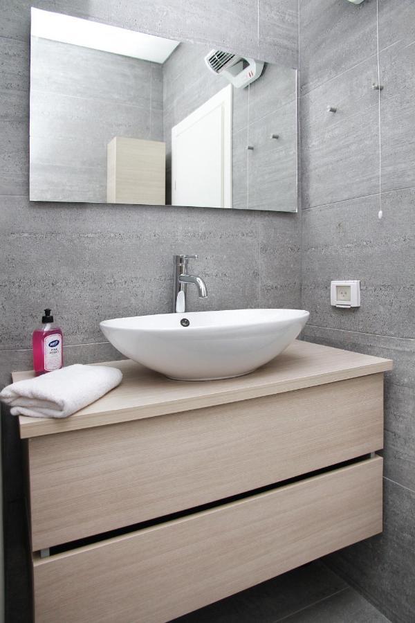Apartments4You Betti Бат-Ям Экстерьер фото