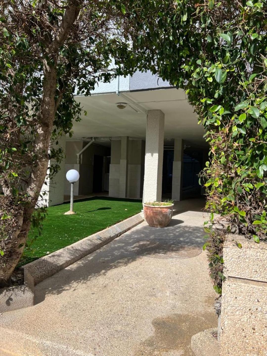 Apartments4You Betti Бат-Ям Экстерьер фото